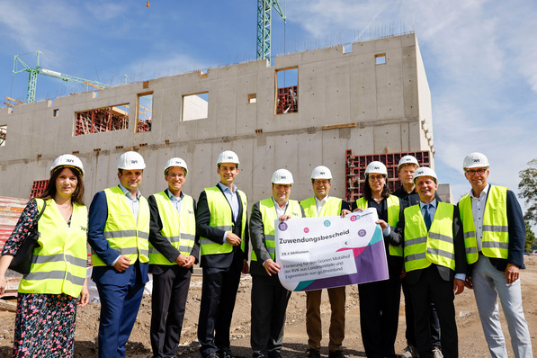 Happy recipients of the funding for the Green Mobility Depot of RVK