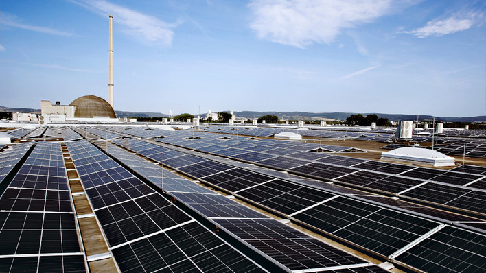 Der Bau großer Solarfelder soll künftig erschwert werden.
