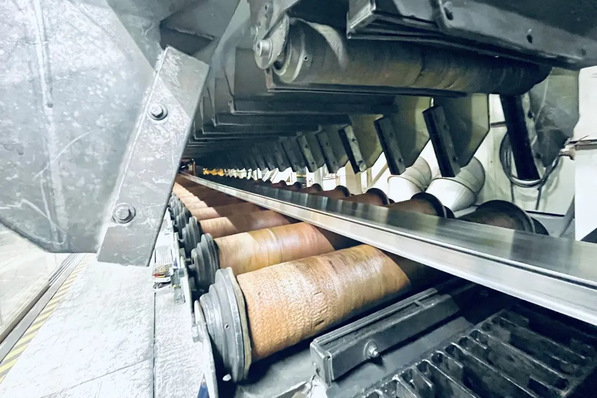 Beim Pressen von Aluminium entstehende Abwärme strömt direkt in die Alterungsöfen.